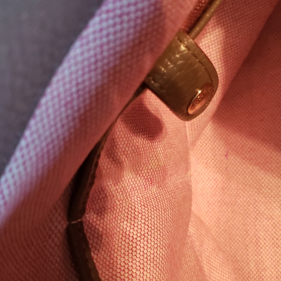 Dooney & Bourke Belvedere Pebbled Leather Logo Loc - Picture 5 of 7